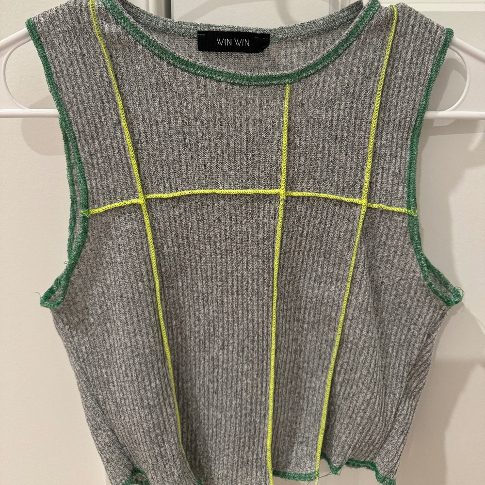 ASYMMETRICAL CROPPED TANK TOP